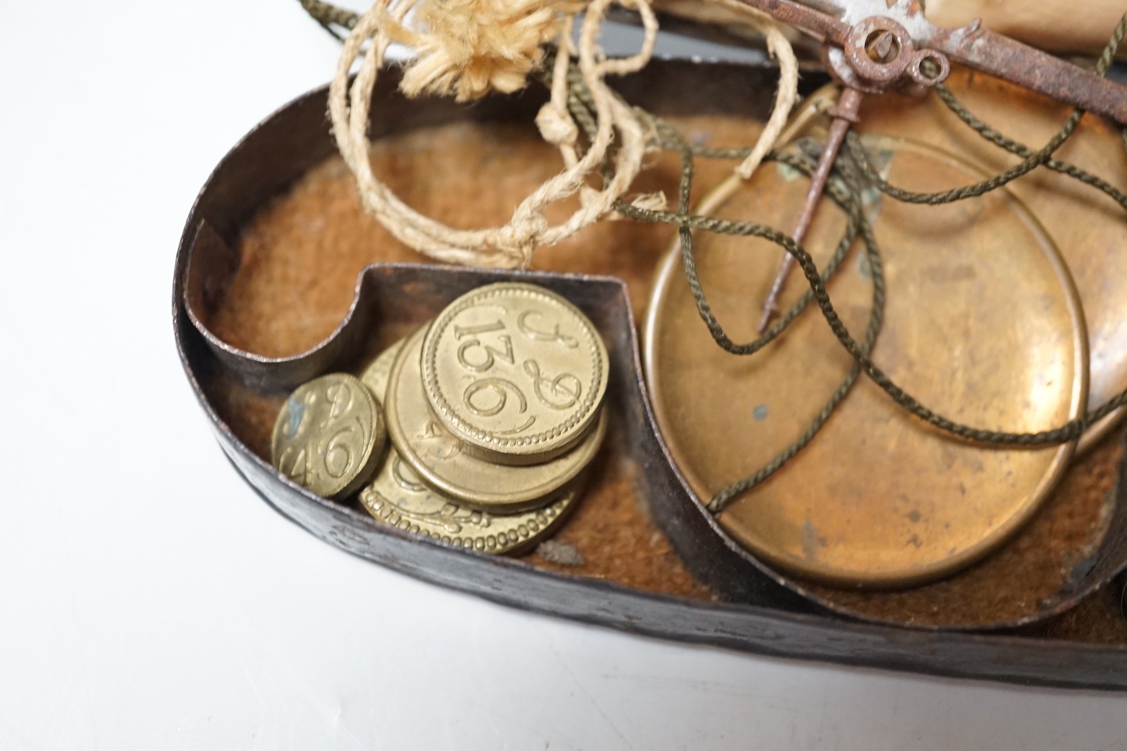 A George III sovereign/guinea pan scale with weights